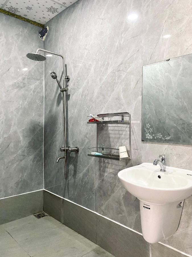 Xa Gia Tan Ben Ho Homestay الغرفة الصورة